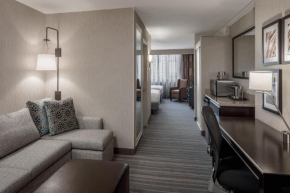  DoubleTree Suites by Hilton Minneapolis Downtown  Миннеаполис